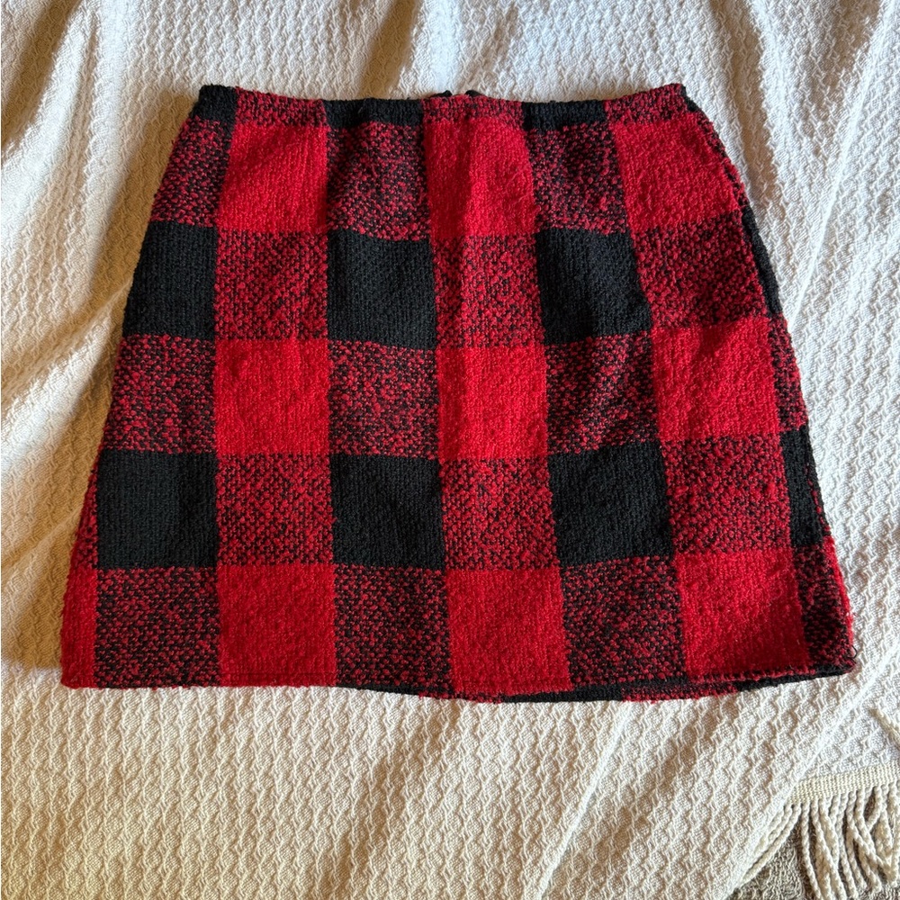 Forever 21 Red and Black Plaid A-Line Skirt